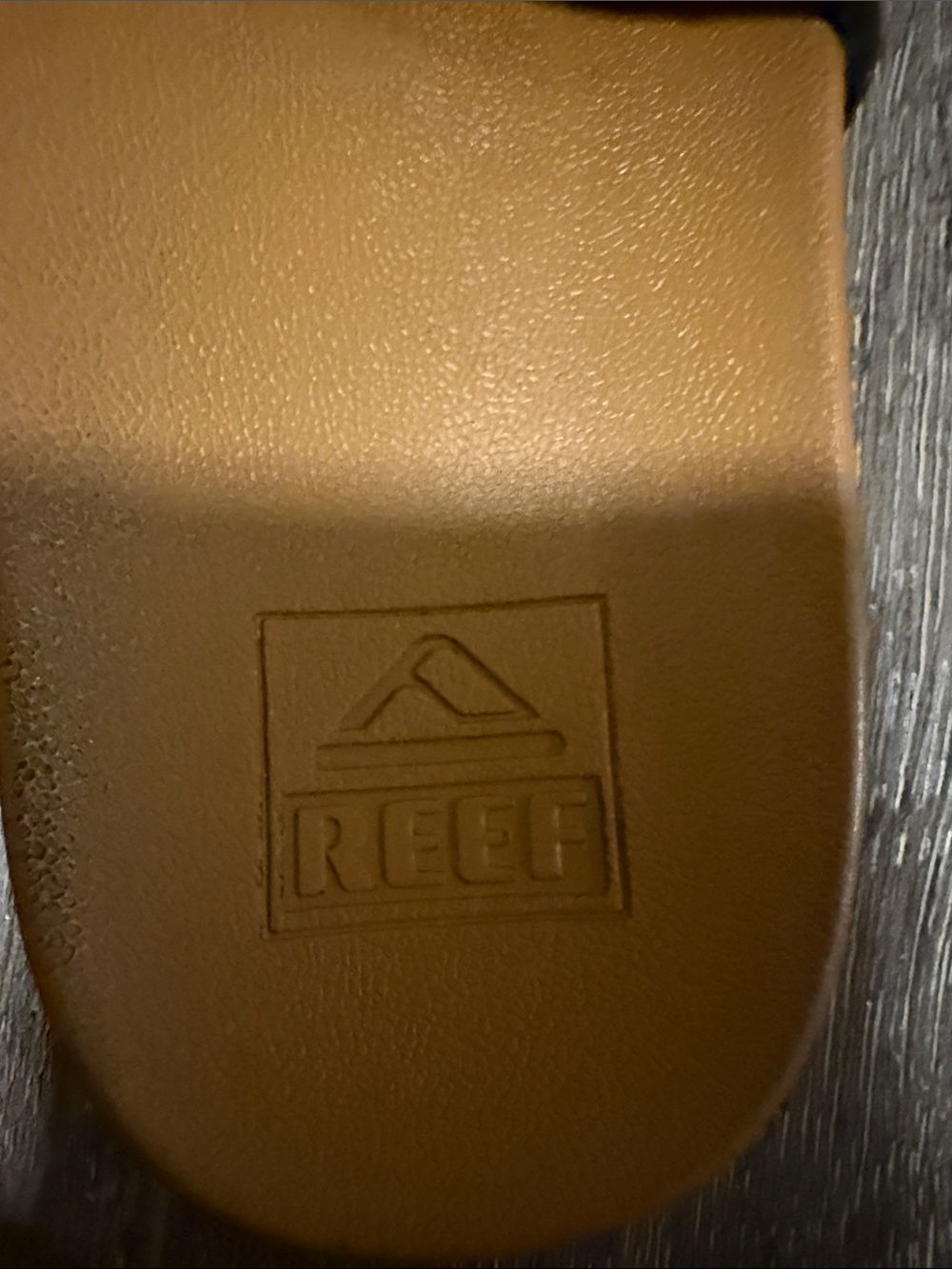 Reef Tan Slide with Embossed Logo - Picture 3 of 3